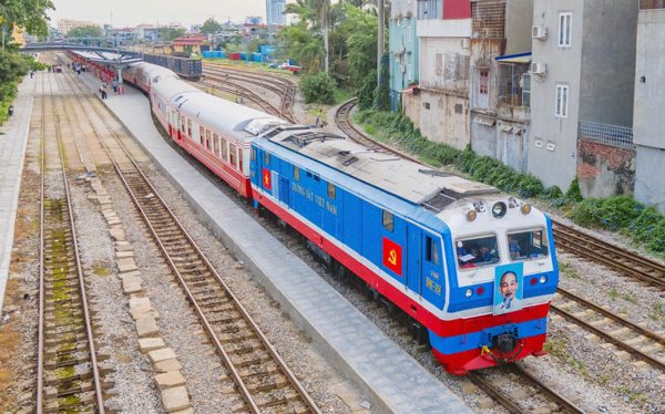Yêu cầu lập Báo cáo nghiên cứu tiền khả thi Tổ hợp Công nghiệp đường sắt