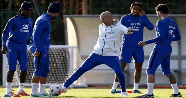 Zidane, Klopp, Ancelotti… làm ghế HLV đội tuyển lên giá